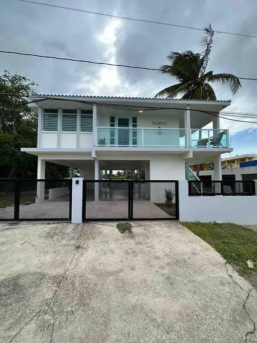 Lovely Beach House In Playa Sardinera Hatillo Casa vacanze