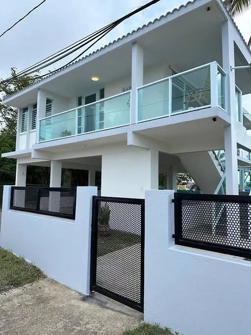 Lovely Beach House In Playa Sardinera Hatillo Porto Rico